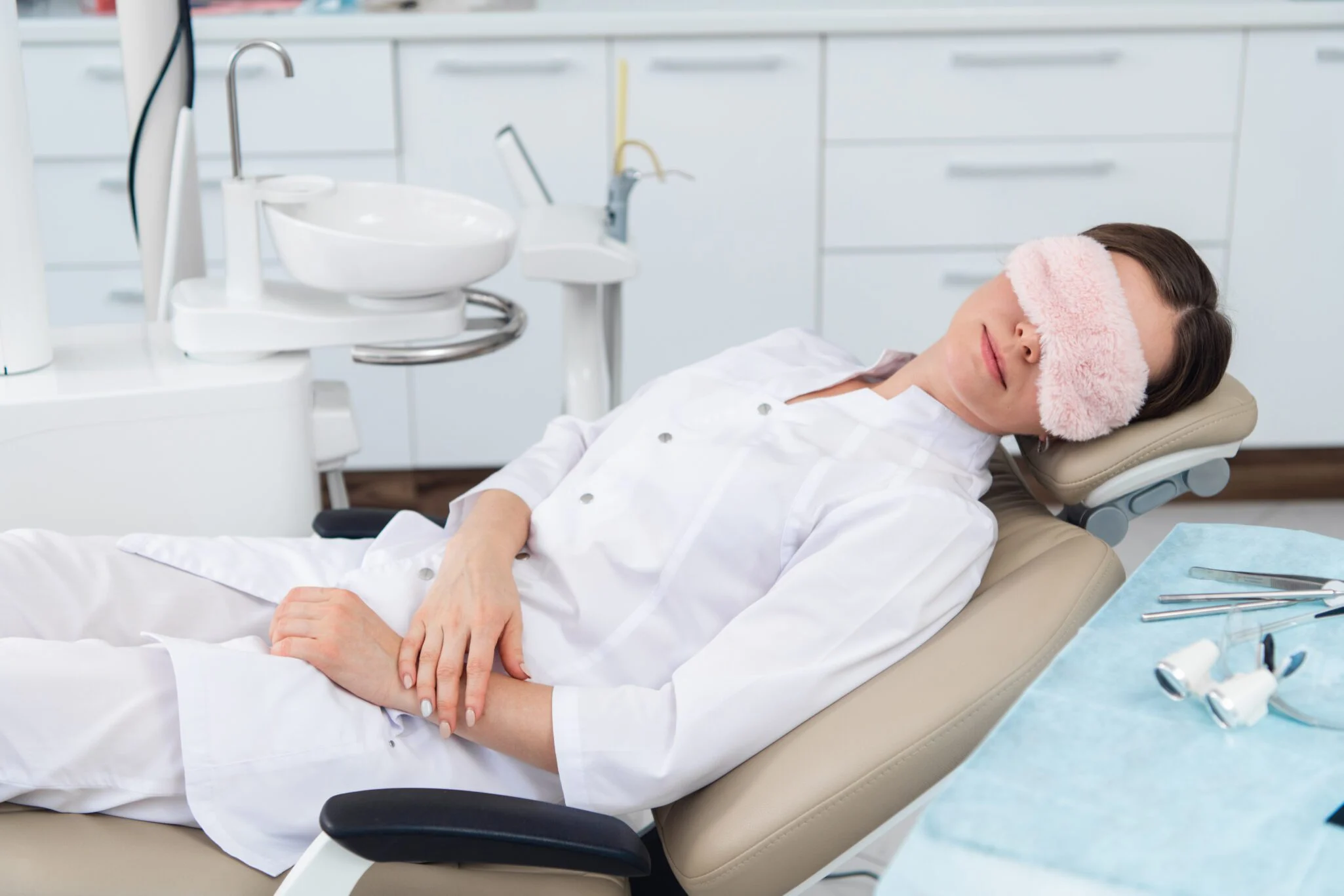Comfort menu with amenities at MDRN Dental Studio